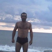  ,   Malxaz, 51 ,  