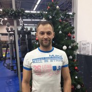  ,   Elguapo, 44 ,   