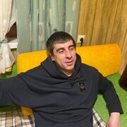  ,  Sasha, 40