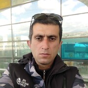  ,   Artur, 37 ,   ,   