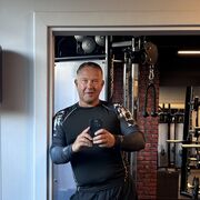  ,   Viktor, 52 ,   ,   