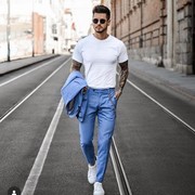  ,  Axror, 30