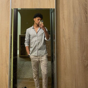  ,  Walid, 21