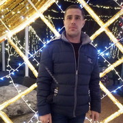  ,  Vanea, 33