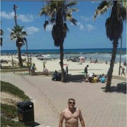 ,   Bekzod, 44 ,   