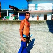  ,   Karde, 44 ,  