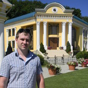  ,   Dragos, 42 ,  