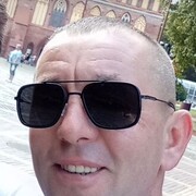  ,   Russlan, 42 ,   ,   