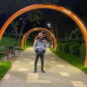  ,  Garik, 39