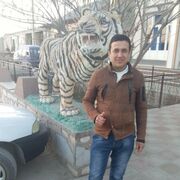  ,  Xurshid, 32