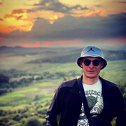  ,  Vadim, 25