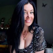  ,  Viktoria, 28