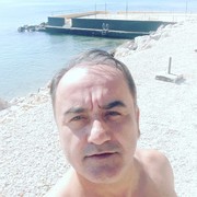  ,  Denis, 49