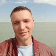  ,  Anton, 33