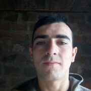  ,   Artur, 19 ,   ,   