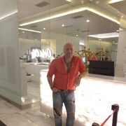  ,   Karleone, 44 ,   ,   