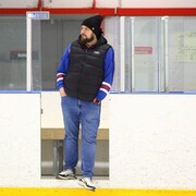  ,   Hokkeist, 29 ,   ,   