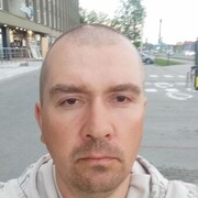  ,  Vitalii, 34