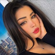 ,  Alina, 28