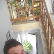  ,  Taras, 28