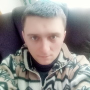  ,  Petro, 42