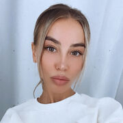  ,  Eva, 30