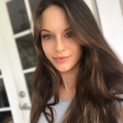  ,  Nadya, 25