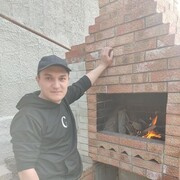  ,  Dima, 31