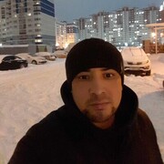  ,   Ruslan, 34 ,     