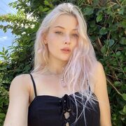  , 