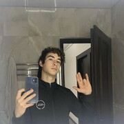  ,   Maxim, 21 ,   ,   , c 