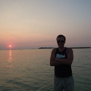  ,  Ihor, 32