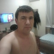  ,  Ruslanbek, 37