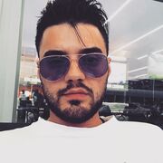  ,   Alex, 32 ,   