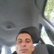  ,   Anton, 42 ,   