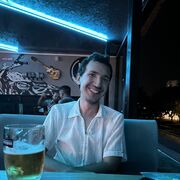  ,   Maxim, 29 ,   ,   , c 