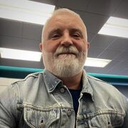 ���������� Tower, ���� ������� Liam James, 64 ����, ������������ ��� ����� � ���������, c�������� ���������