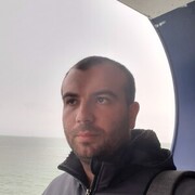  ,  Denis, 30