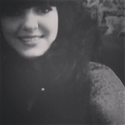  ,  Farida, 28