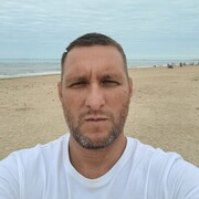  ,   Alex, 40 ,   ,   