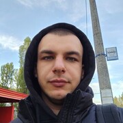  ,  Andrii, 23