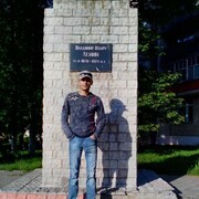  ,   Artur, 44 ,   c 