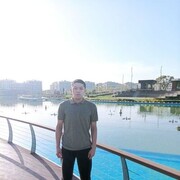  ,  Davronbek, 22