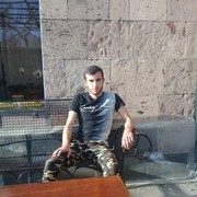  ,  Artur, 27
