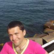  ,  denis, 32