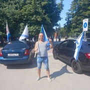  ,  Viktor, 48