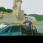  ,  Zaur, 40