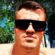  ,   Igor, 32 ,   