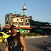  ,   Valentin, 52 ,   