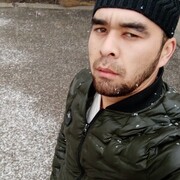  ,  AbduLaziz S, 32